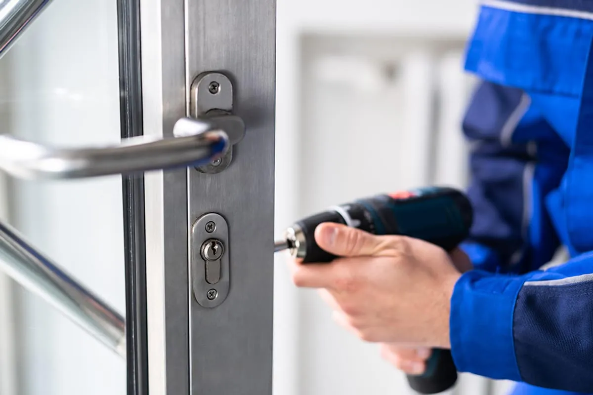 Commercial door lock repair in Minneapolis